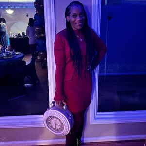 Meet your Posher, Laken